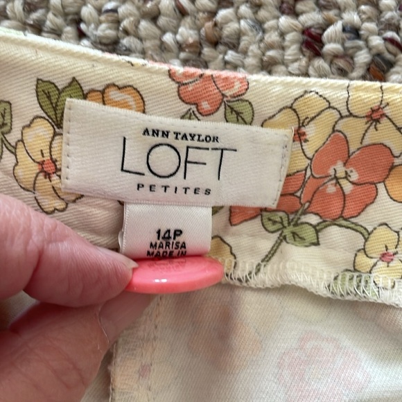 Loft Two Piece Top & Capris Set - Picture 6 of 8